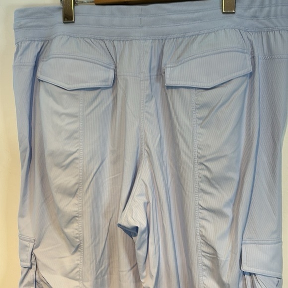 Lululemon Dance Studio Relaxed-Fit Mid-Rise Cargo Jogger windmill colour sizeXL - Picture 5 of 6